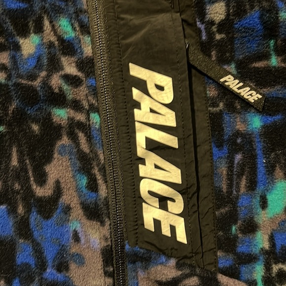 COPY - Brand new. Palace full zip jacket. Mens large $248 retail. Market $350. - Picture 2 of 3